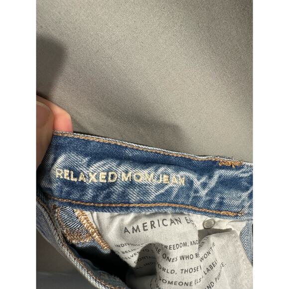 American Eagle Jeans Womens 0 Relaxed Mom Light Wash Distressed Straight High - Picture 4 of 9